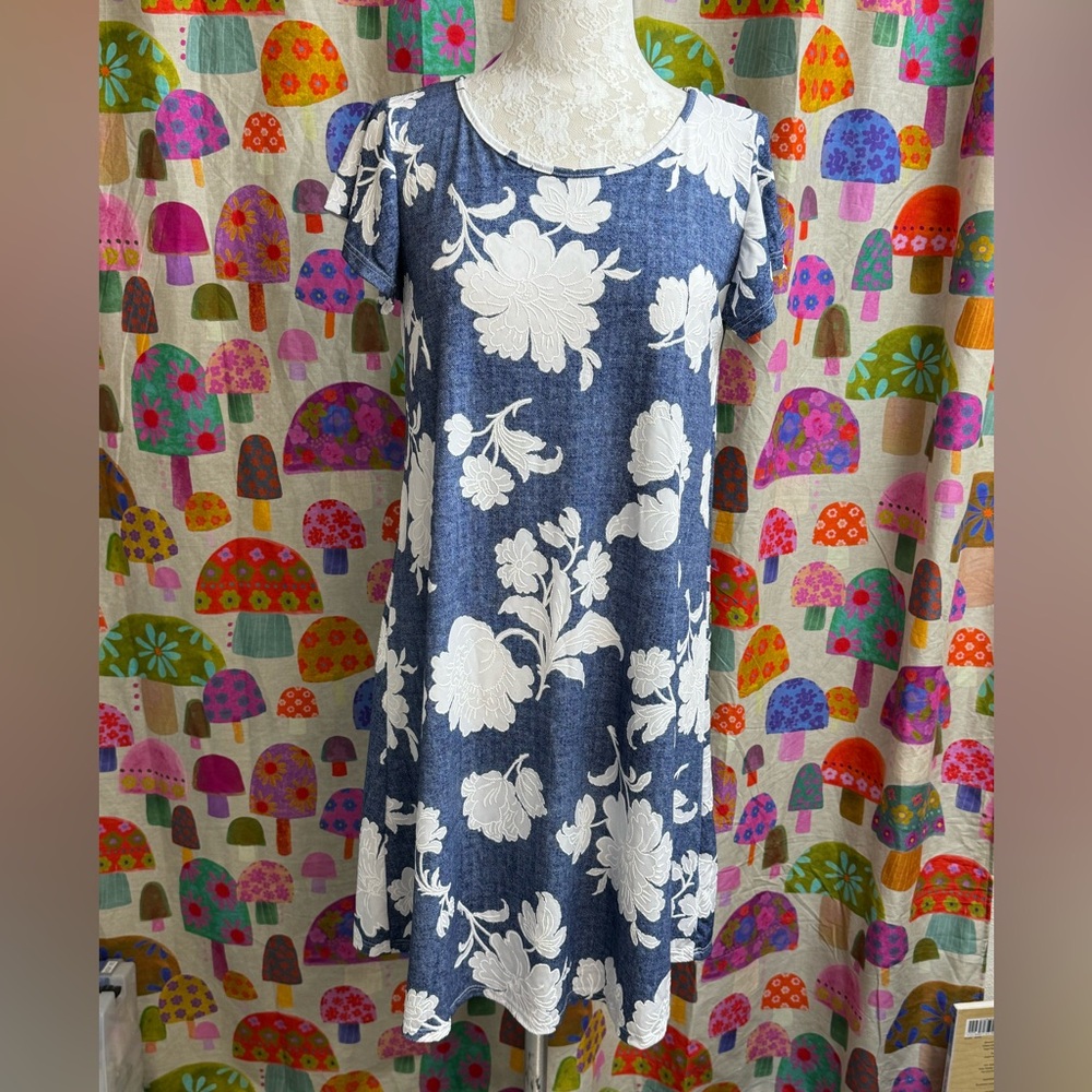 SJS Scoop Neck Short Sleeve Dress. Medium - Picture 1 of 5